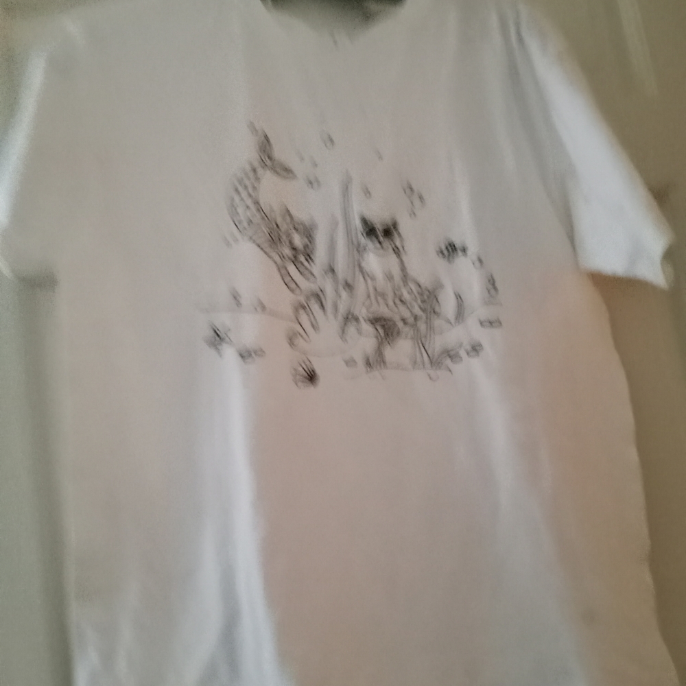 Kids Coloring t-shirt with fabric markers